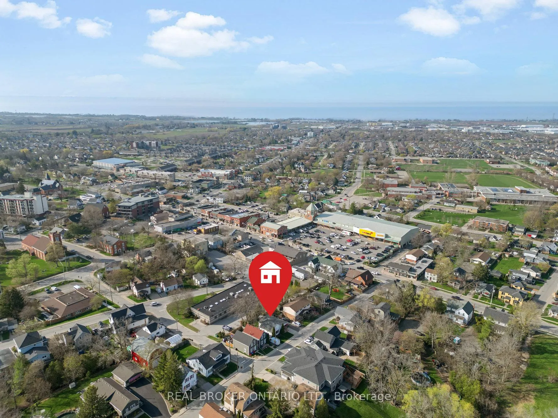 Photo 36 of 4246 Academy Street, Lincoln, Beamsville — HOMEH