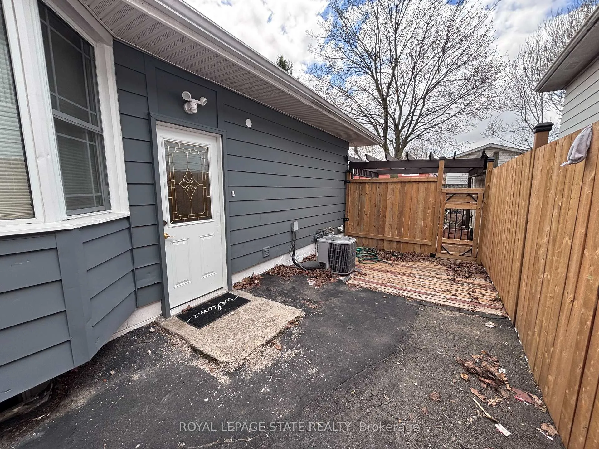Photo 16 of Unit 2, 185 Bonaventure Drive, Hamilton, Gilbert — HOMEH