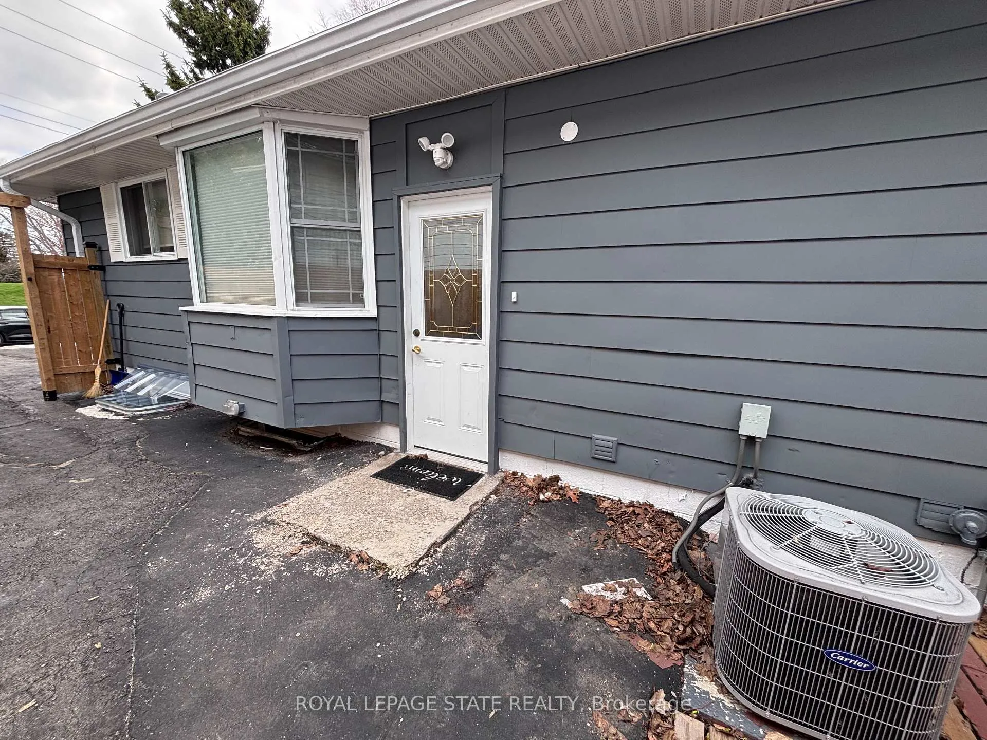 Photo 17 of Unit 2, 185 Bonaventure Drive, Hamilton, Gilbert — HOMEH