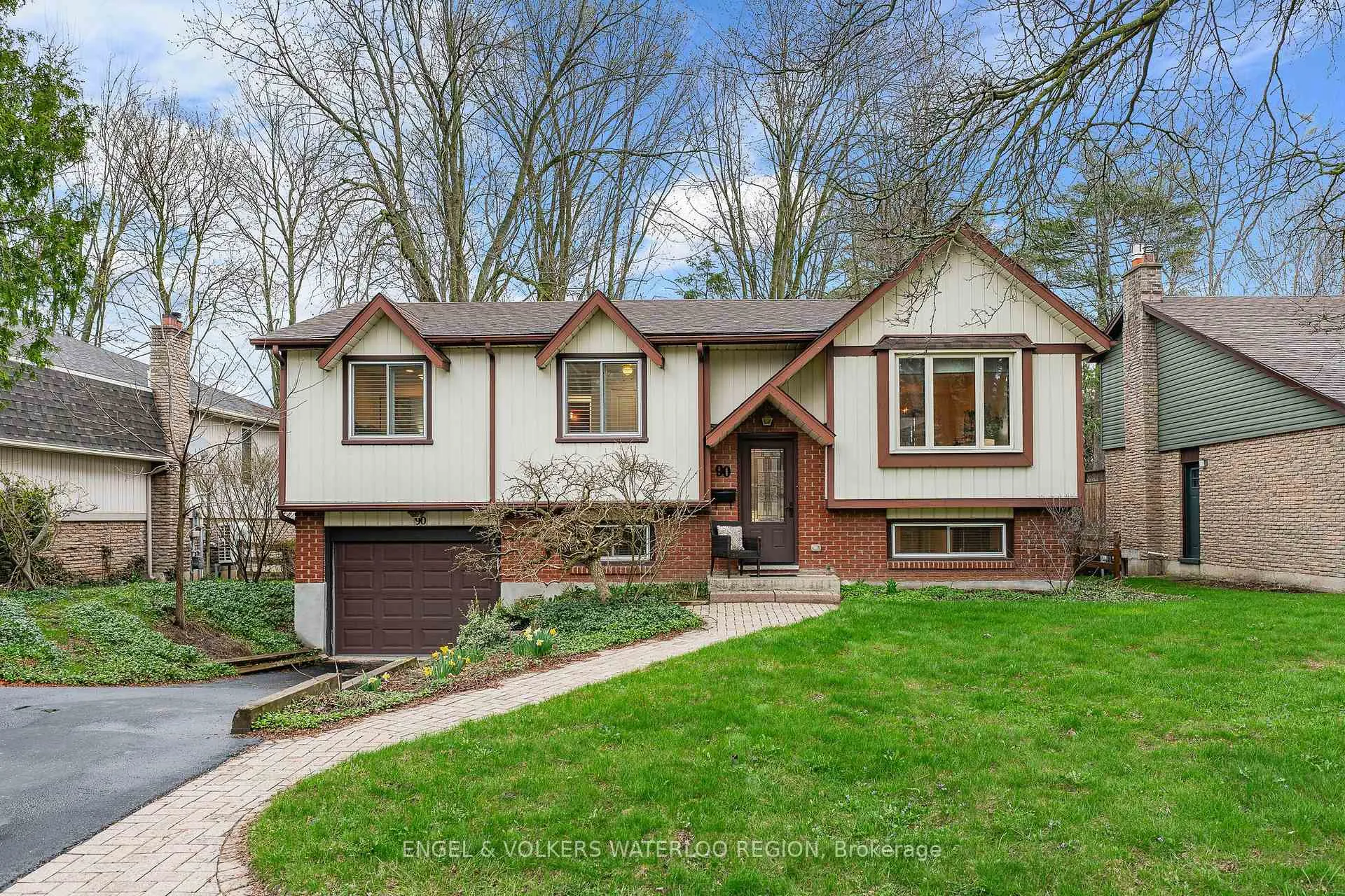 Photo 3 of 90 Amos Avenue, Waterloo — HOMEH