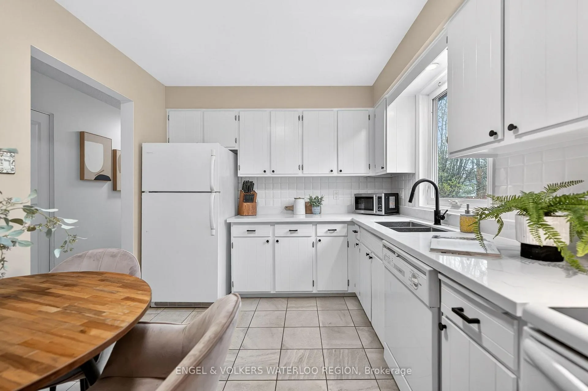 Photo 17 of 90 Amos Avenue, Waterloo — HOMEH