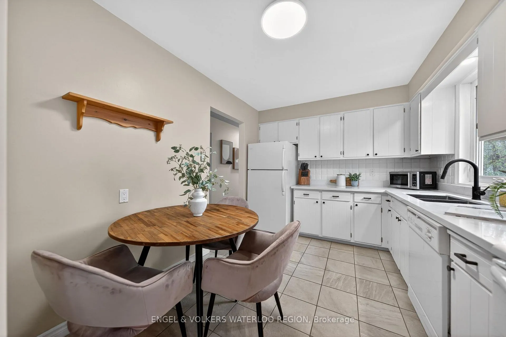 Photo 18 of 90 Amos Avenue, Waterloo — HOMEH