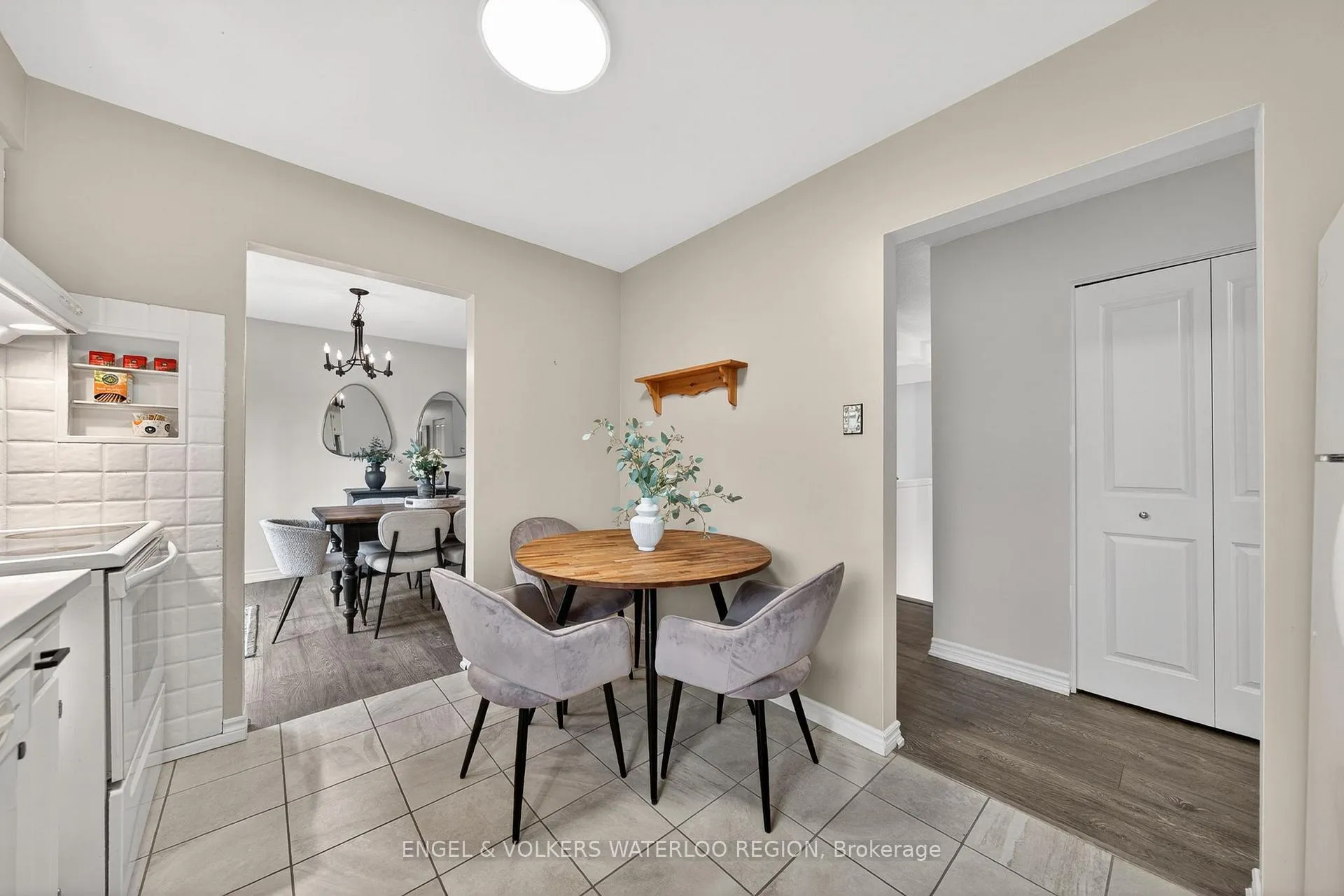 Photo 22 of 90 Amos Avenue, Waterloo — HOMEH