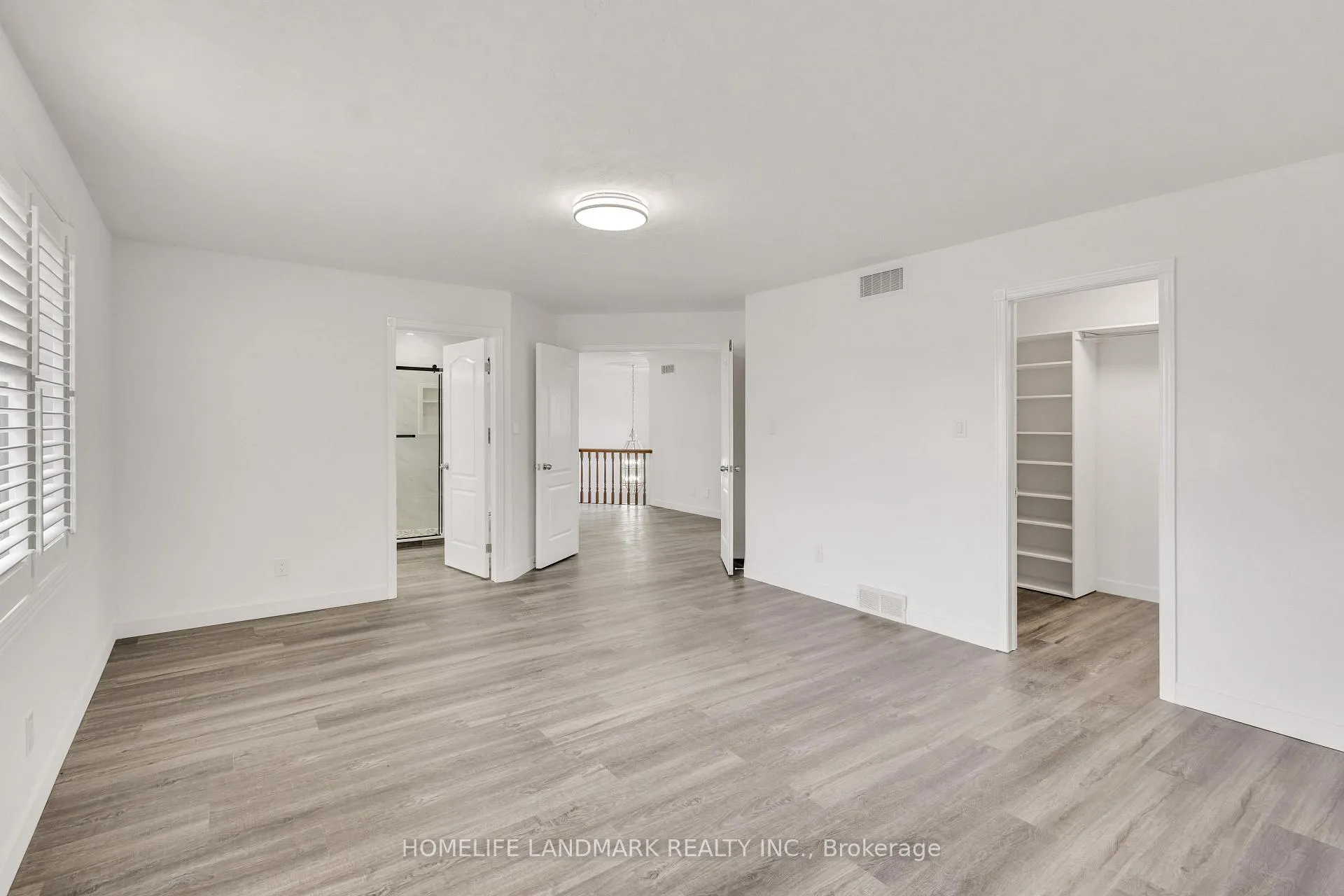 Photo 22 of 579 Paradise Crescent, Waterloo — HOMEH