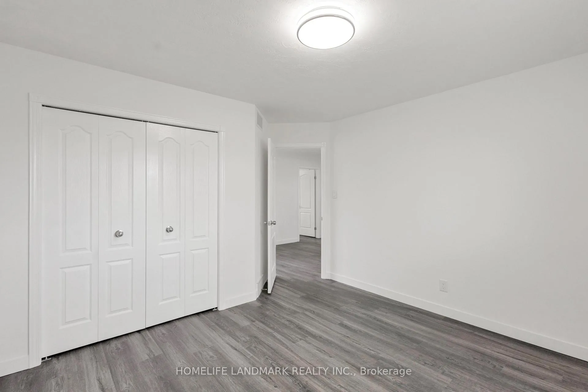 Photo 30 of 579 Paradise Crescent, Waterloo — HOMEH