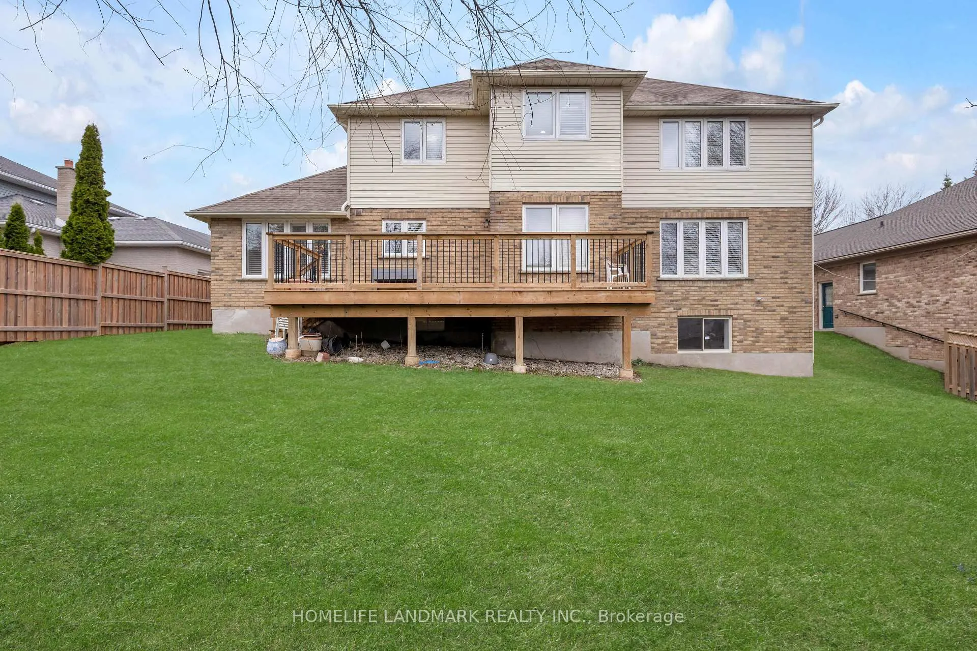 Photo 44 of 579 Paradise Crescent, Waterloo — HOMEH