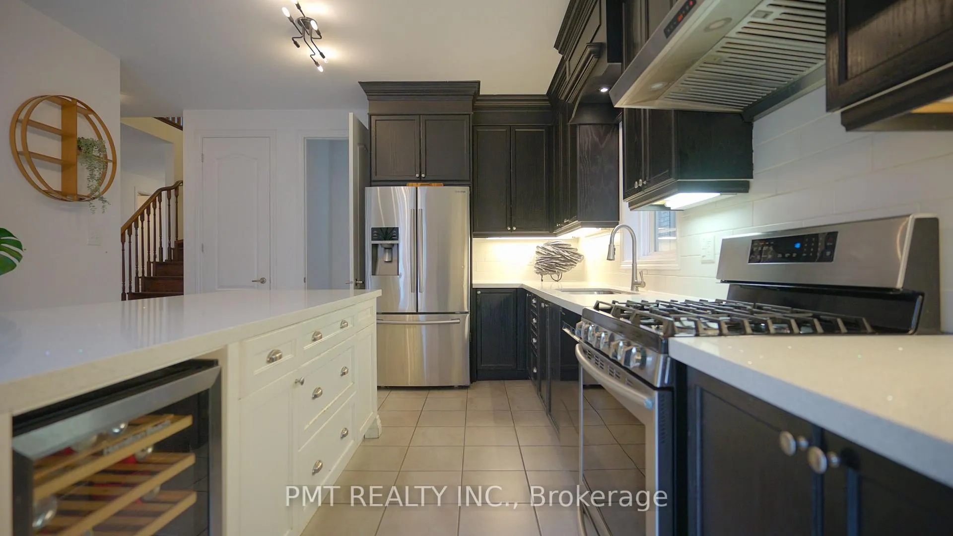 Photo 13 of 2068 Gibson Street, Innisfil, Alcona — HOMEH