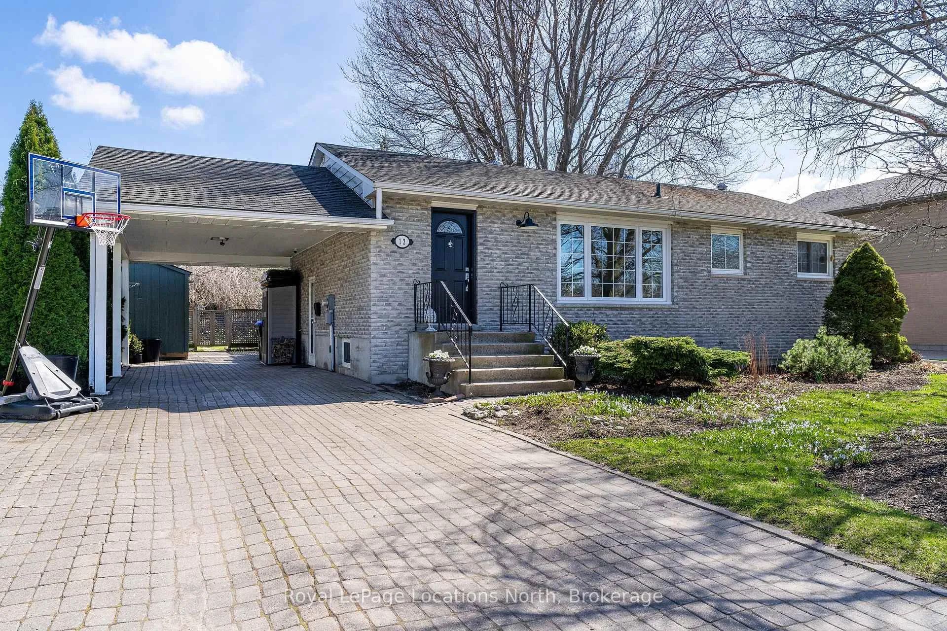 Photo 1 of 12 Bryan Drive, Collingwood — HOMEH