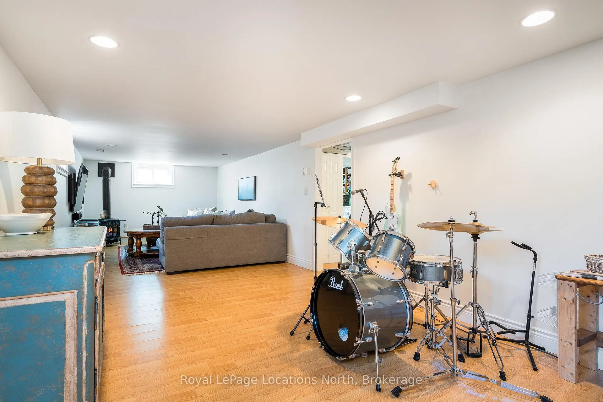 Photo 21 of 12 Bryan Drive, Collingwood — HOMEH