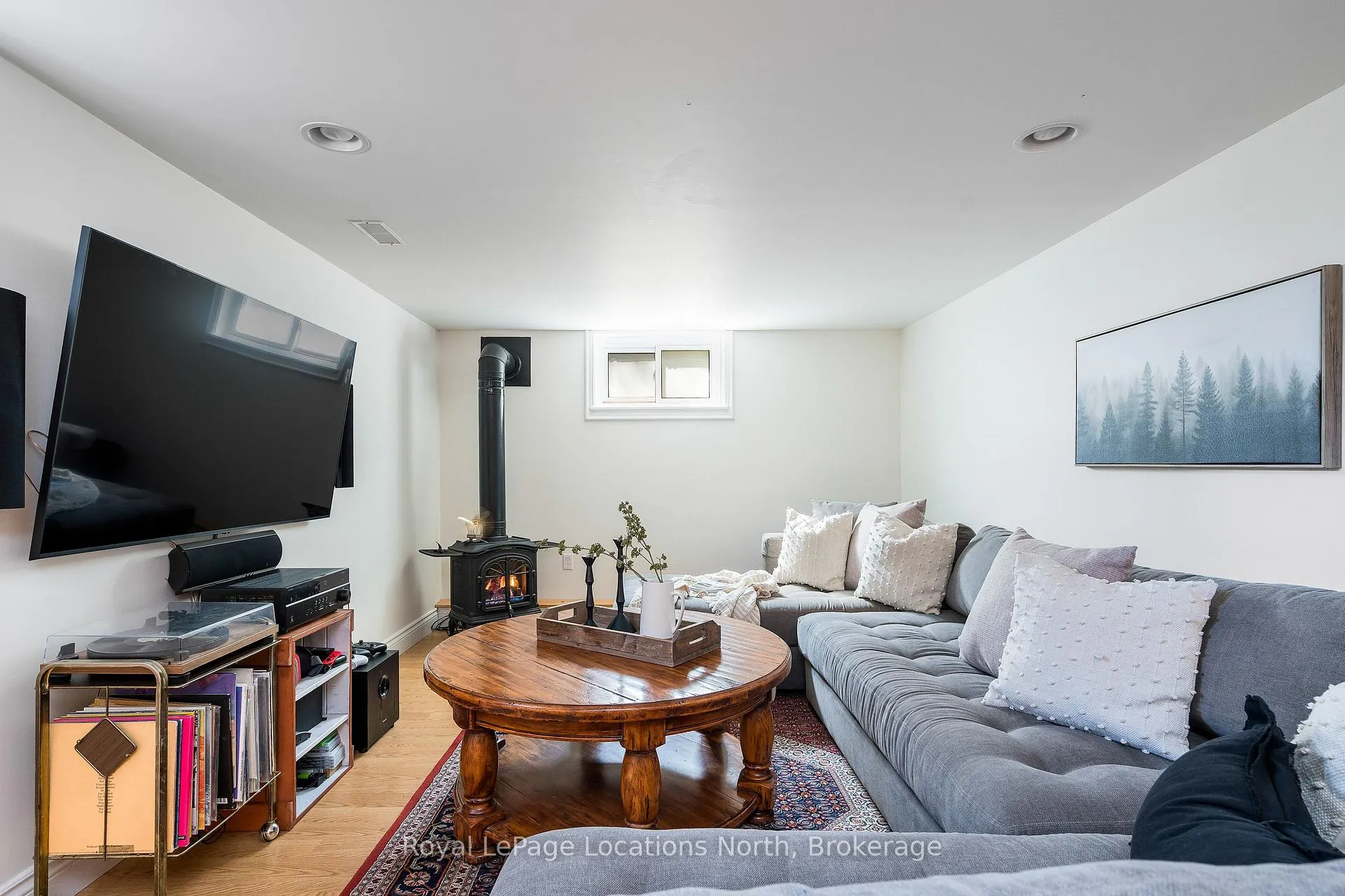 Photo 22 of 12 Bryan Drive, Collingwood — HOMEH