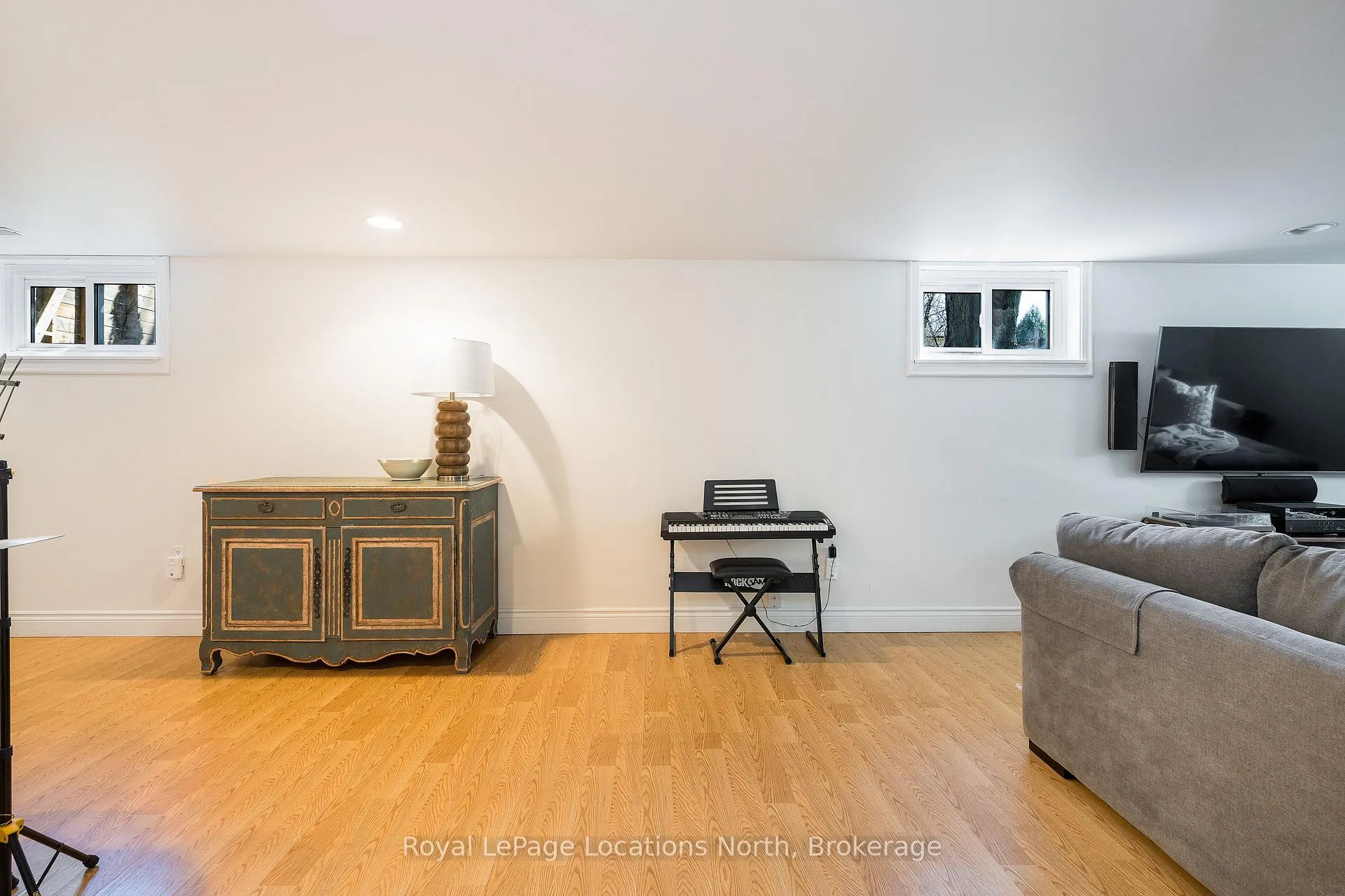 Photo 24 of 12 Bryan Drive, Collingwood — HOMEH