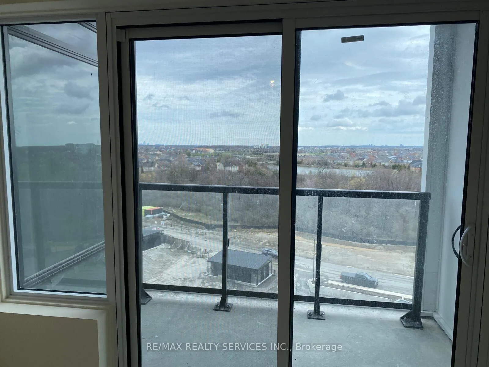 Photo 8 of Unit 805B, 8020 Derry Cross W, Milton, Coates — HOMEH