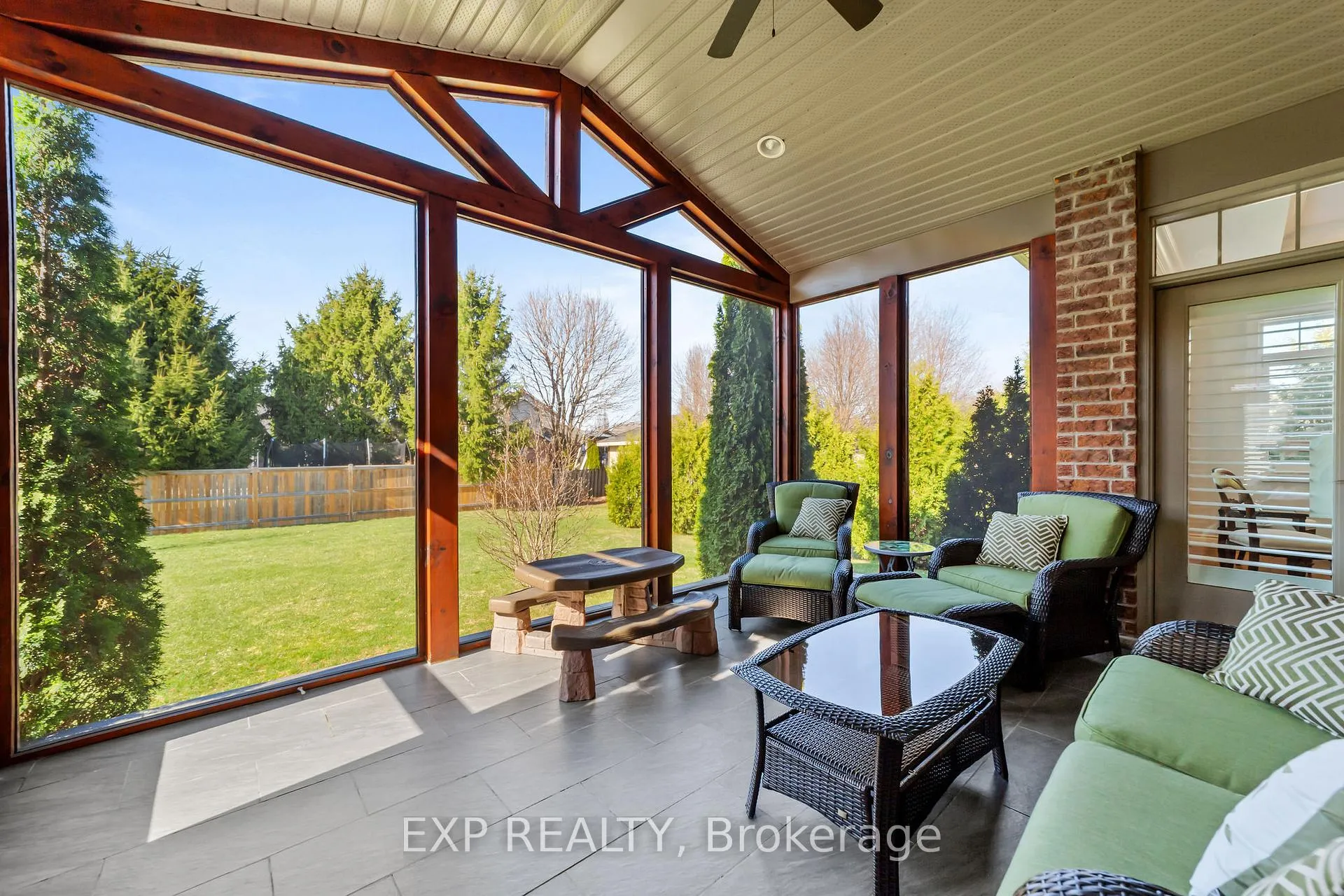 Photo 10 of 9 Towerline Street, Middlesex Centre, Delaware Town — HOMEH