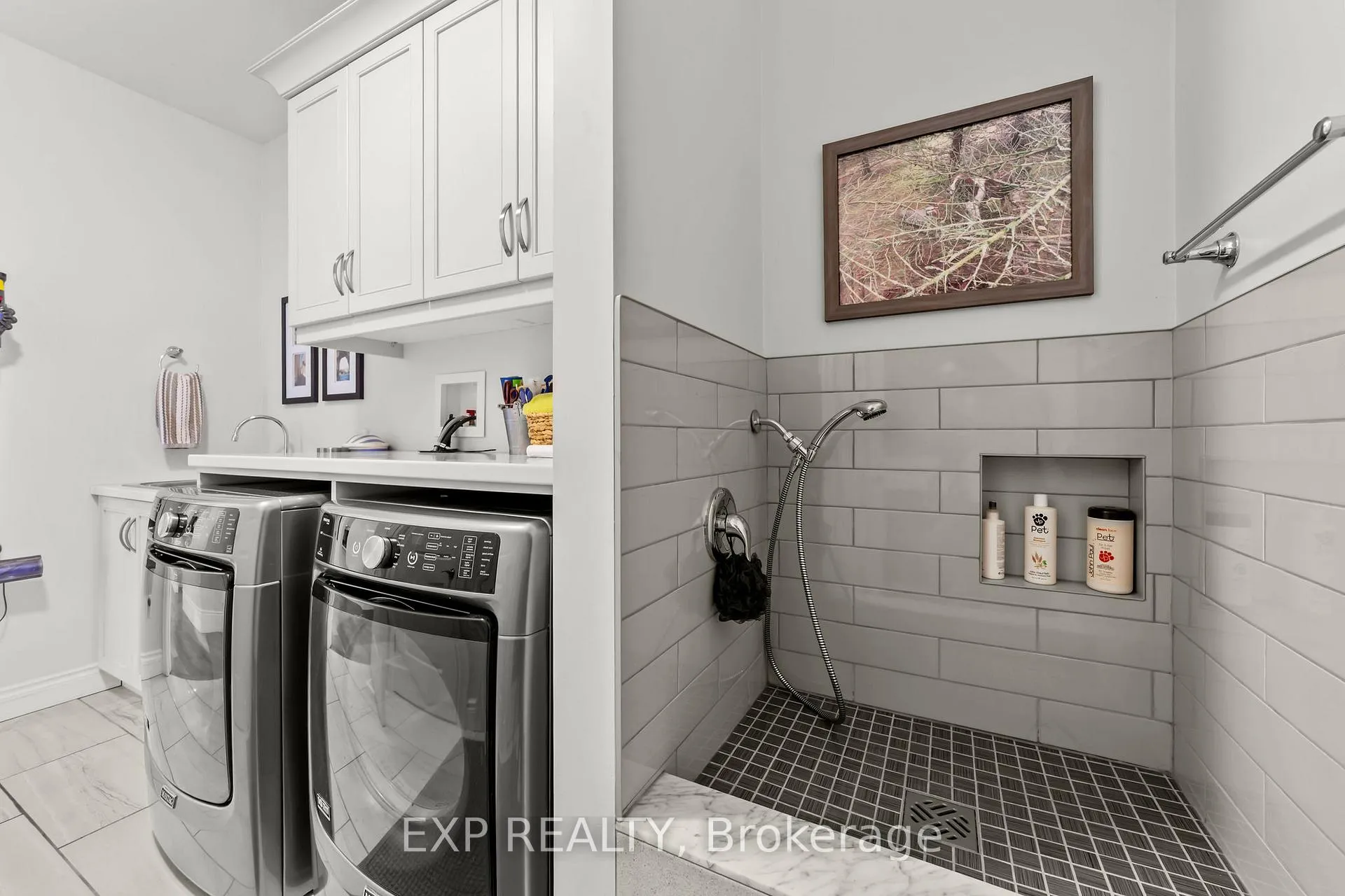 Photo 20 of 9 Towerline Street, Middlesex Centre, Delaware Town — HOMEH