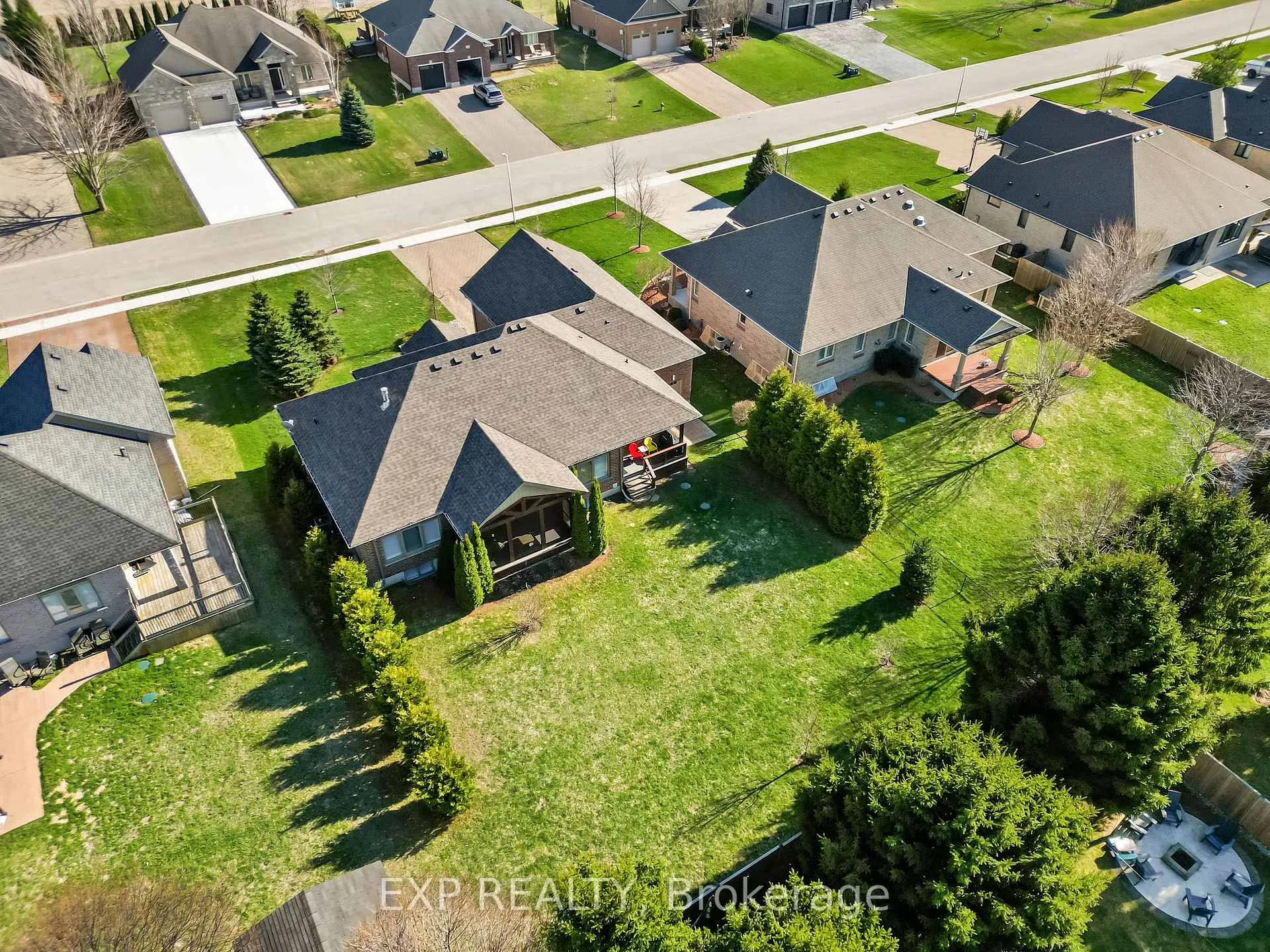 Photo 33 of 9 Towerline Street, Middlesex Centre, Delaware Town — HOMEH