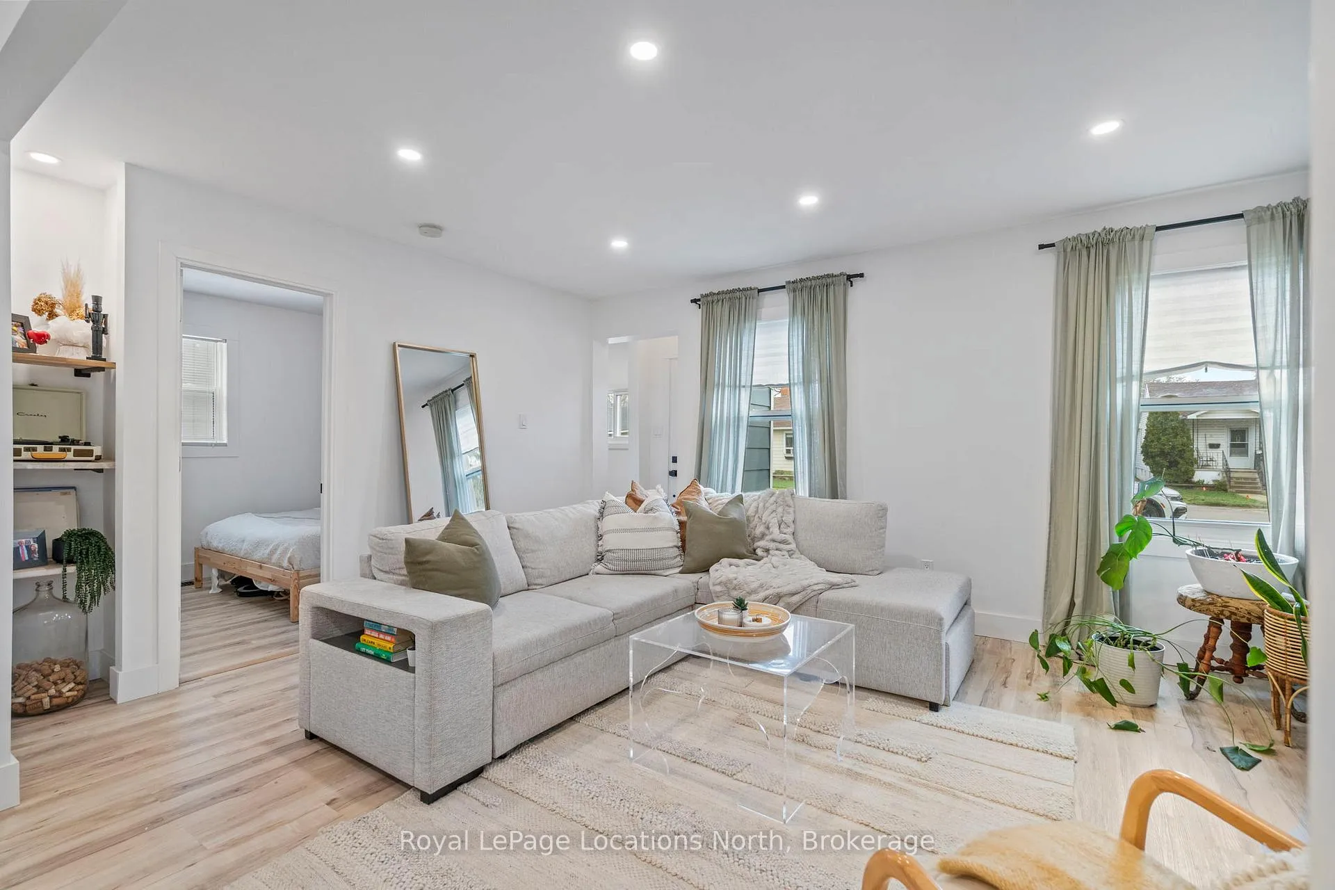 Photo 10 of 11 Victory Drive, Collingwood — HOMEH