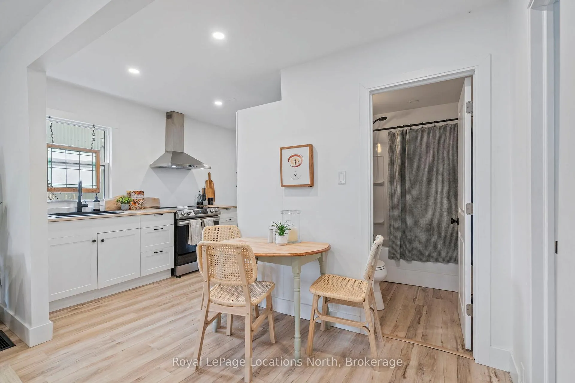 Photo 17 of 11 Victory Drive, Collingwood — HOMEH