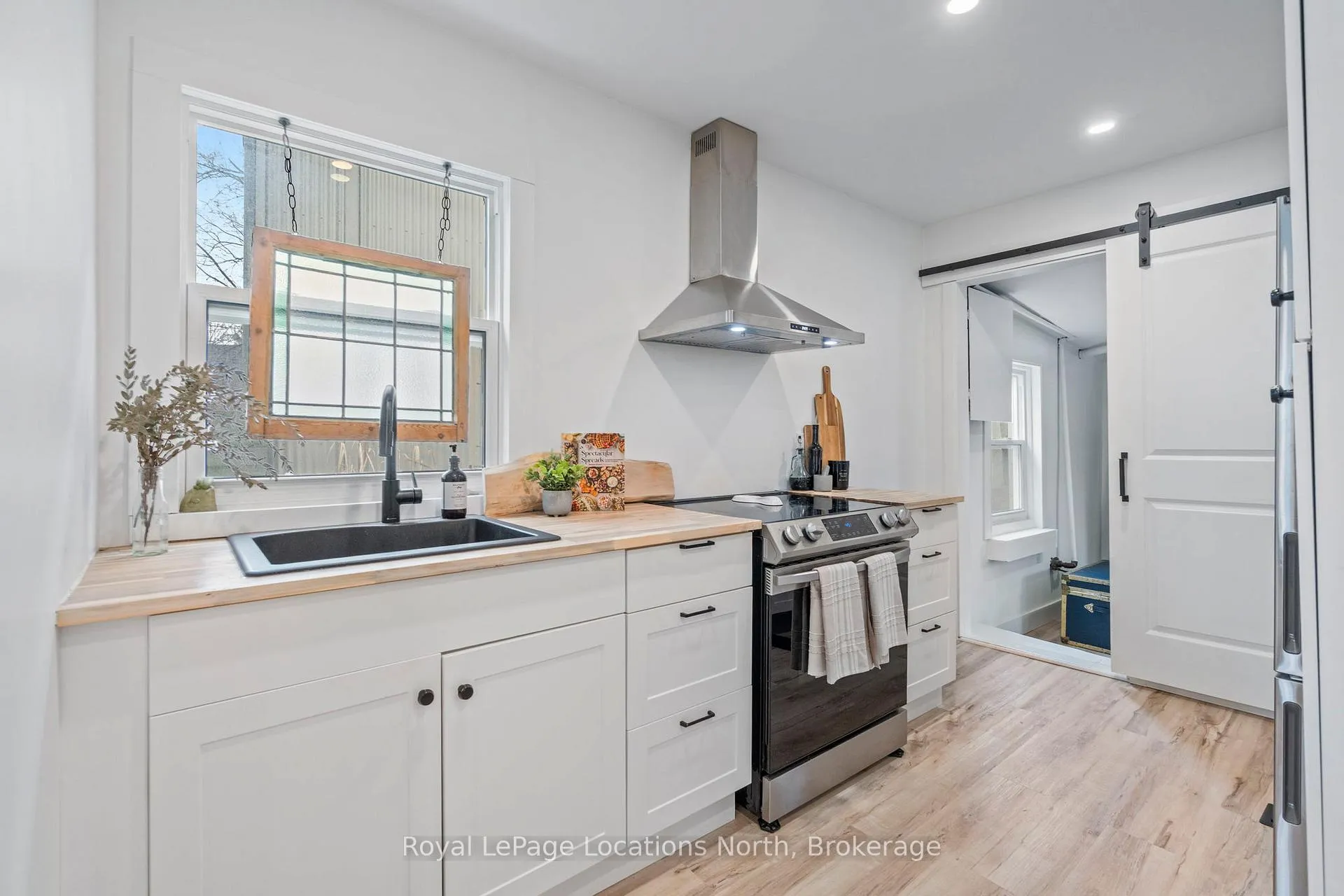 Photo 18 of 11 Victory Drive, Collingwood — HOMEH