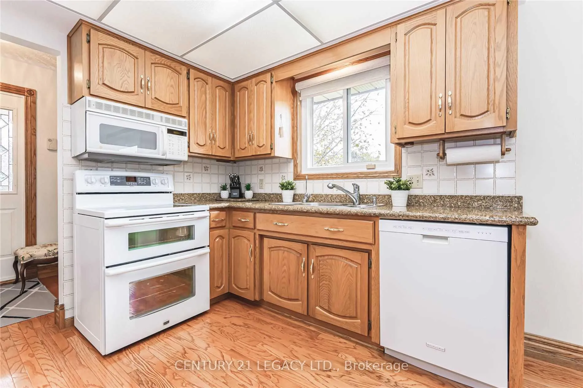 Photo 3 of Unit (Upper), 2067 Old Mill Road, Kitchener, Lower Doon — HOMEH