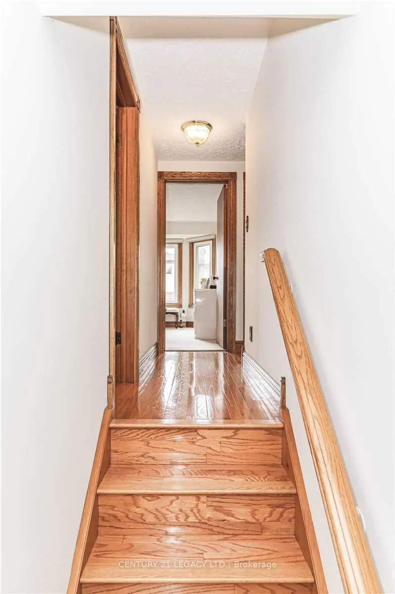 Photo 7 of Unit (Upper), 2067 Old Mill Road, Kitchener, Lower Doon — HOMEH