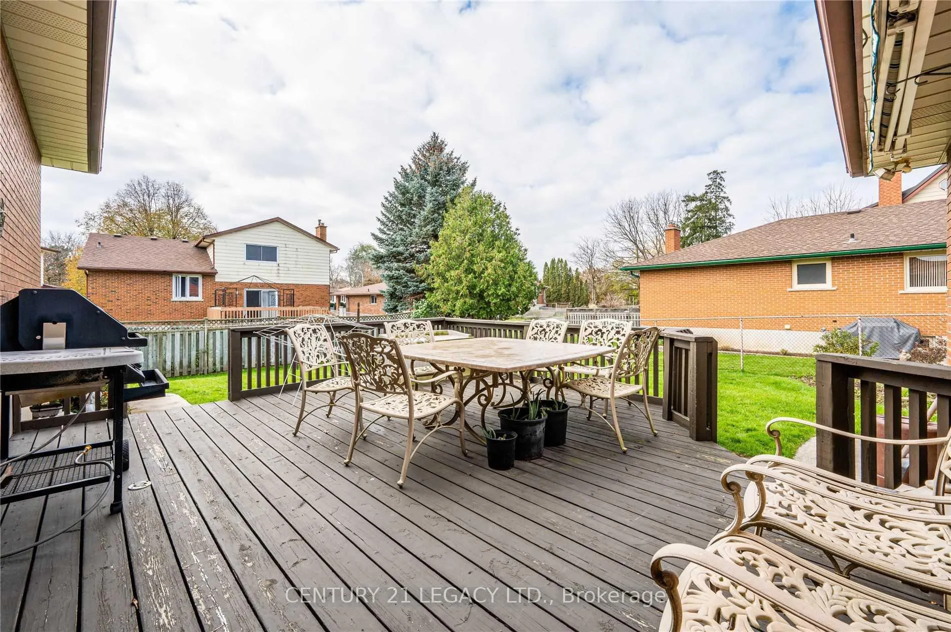 Photo 11 of Unit (Upper), 2067 Old Mill Road, Kitchener, Lower Doon — HOMEH