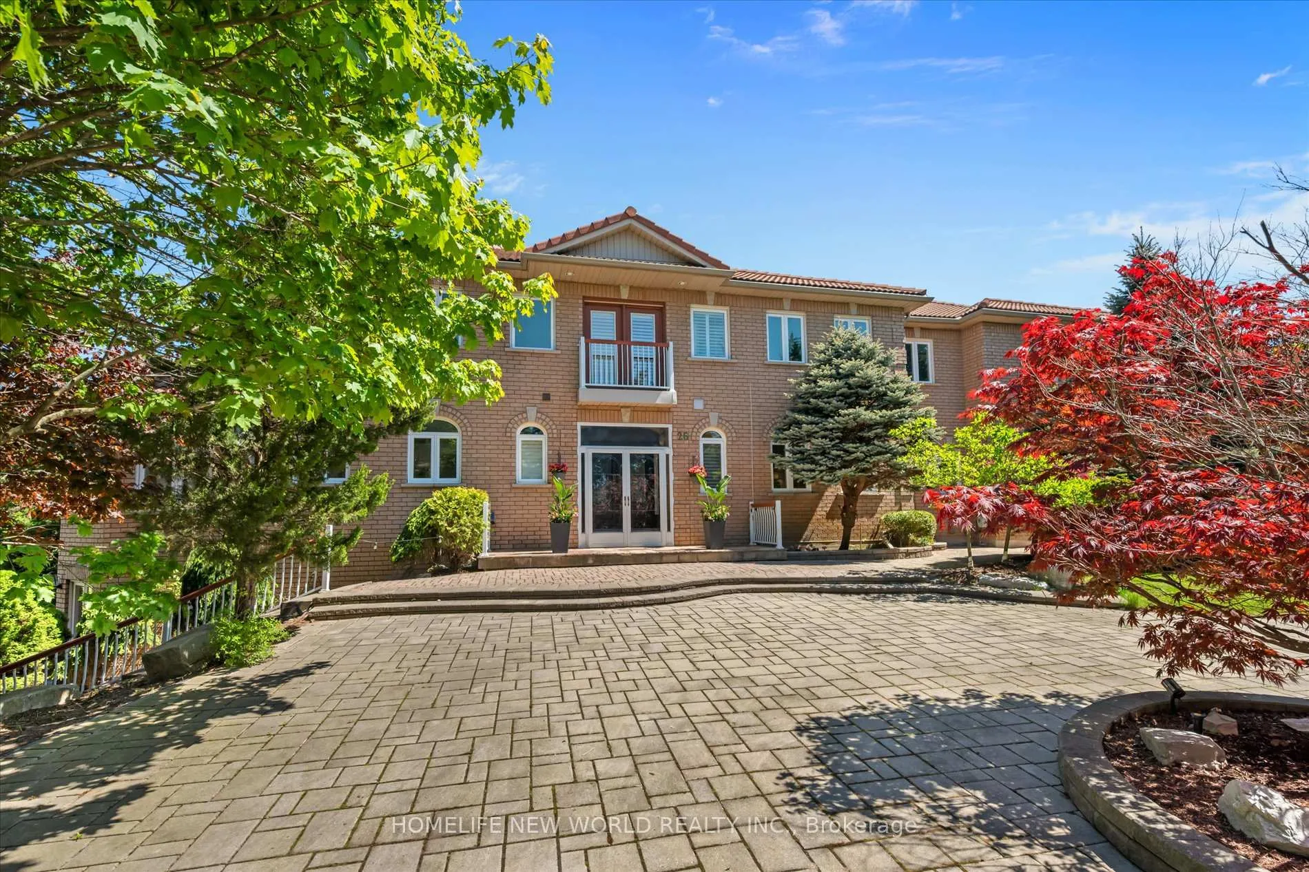 Photo 3 of 26 Offord Crescent, Aurora, Bayview Southeast — HOMEH