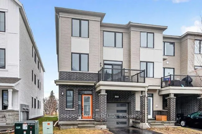 Photo 2 of 16 Caspian Row, Ottawa, Kanata - Emerald Meadows/Trailwest — HOMEH