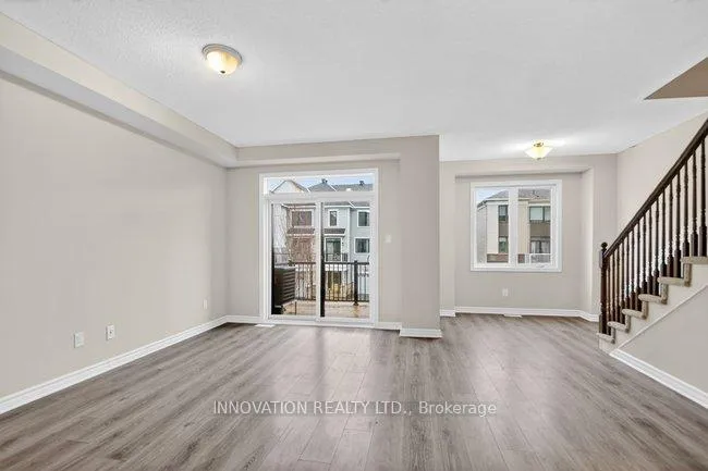 Photo 10 of 16 Caspian Row, Ottawa, Kanata - Emerald Meadows/Trailwest — HOMEH