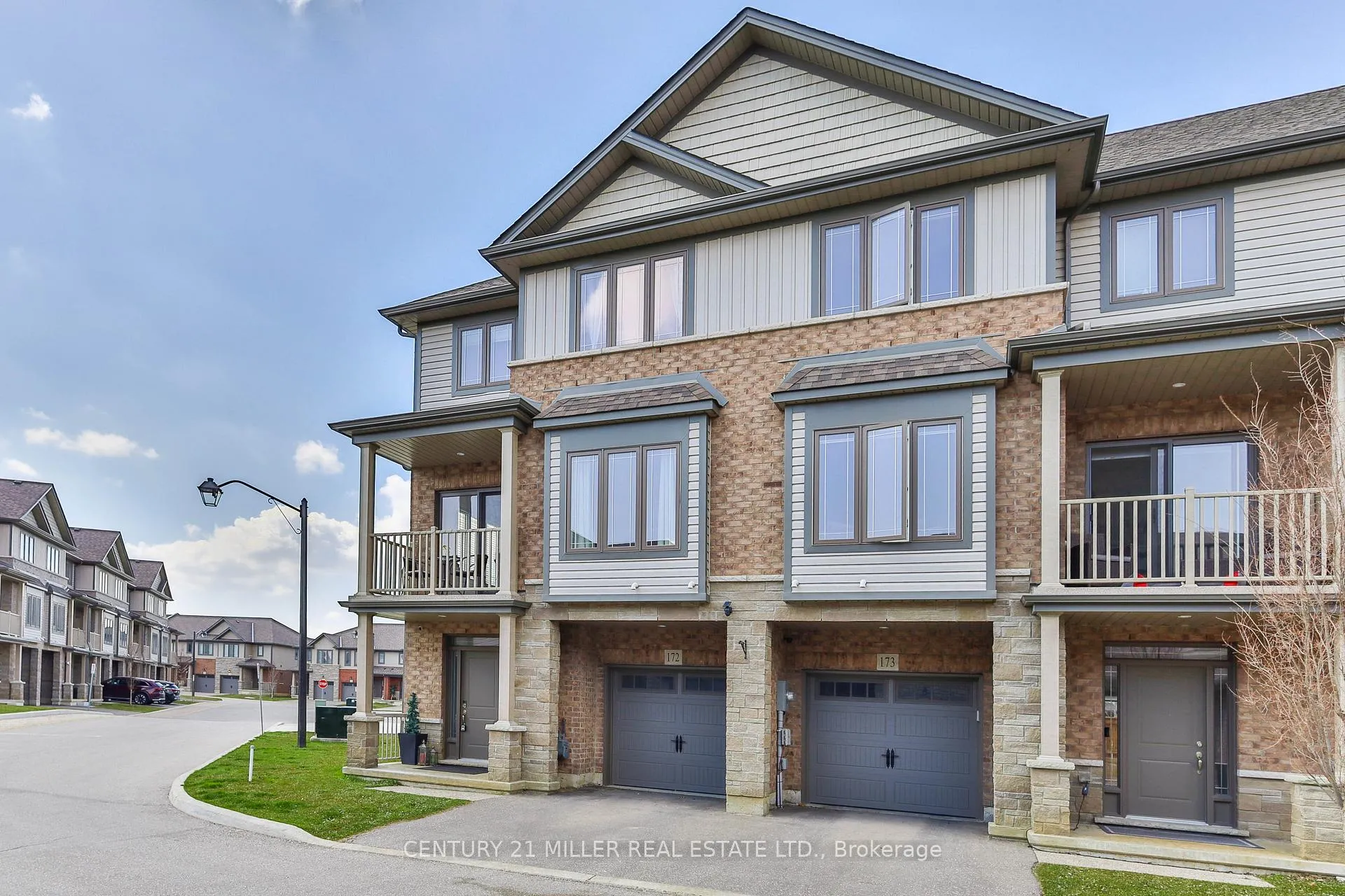 Photo 3 of Unit 172, 77 Diana Avenue, Brantford — HOMEH
