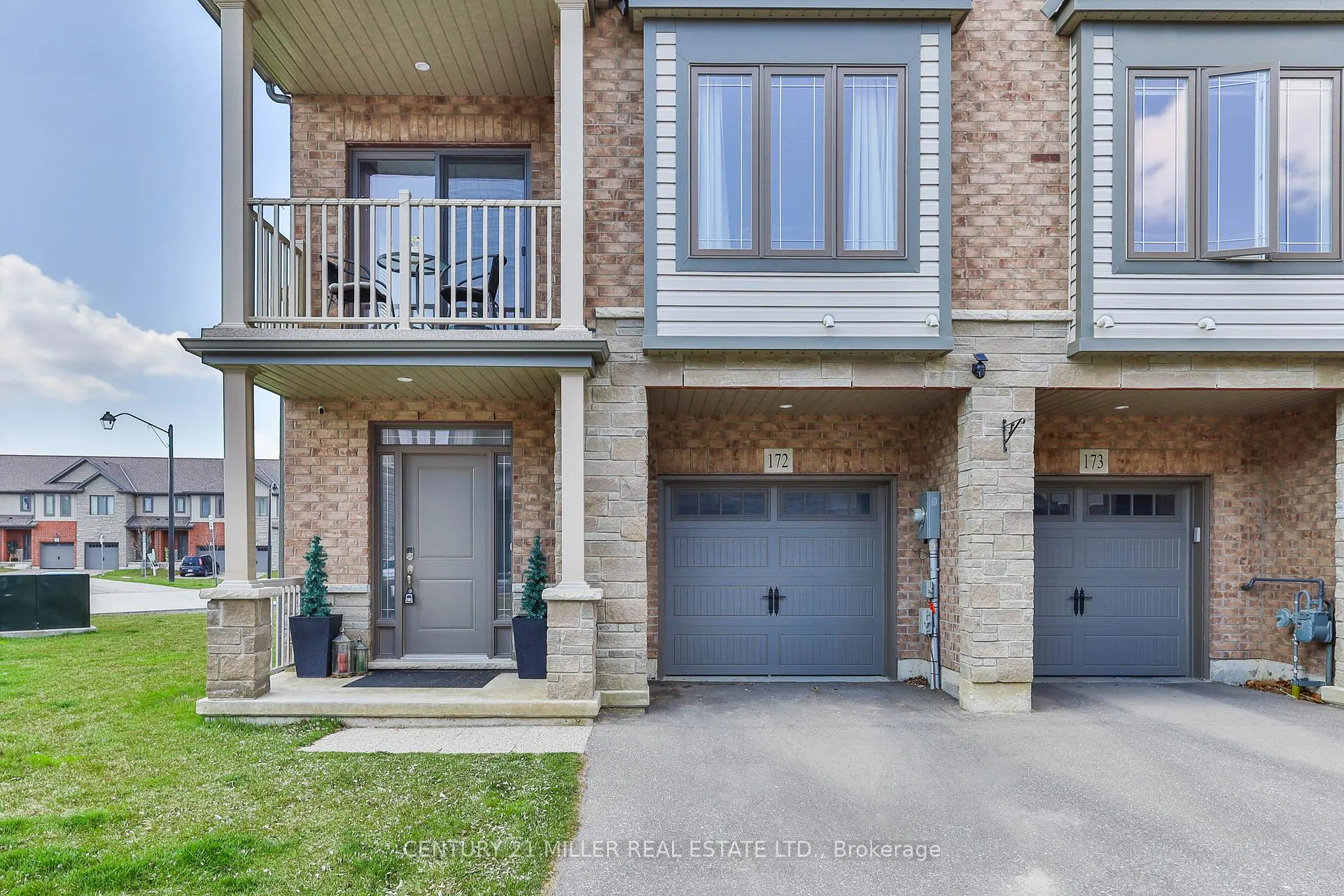 Photo 4 of Unit 172, 77 Diana Avenue, Brantford — HOMEH