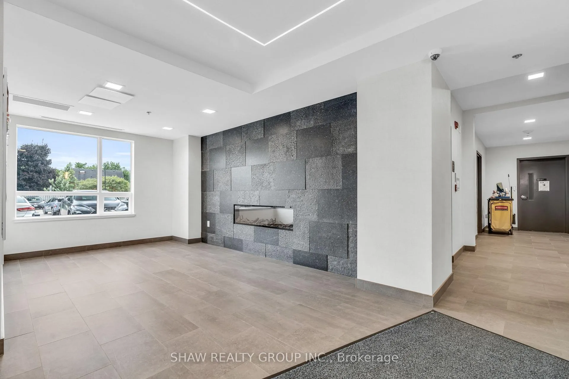 Photo 13 of Unit 601, 247 Northfield Drive, Waterloo — HOMEH