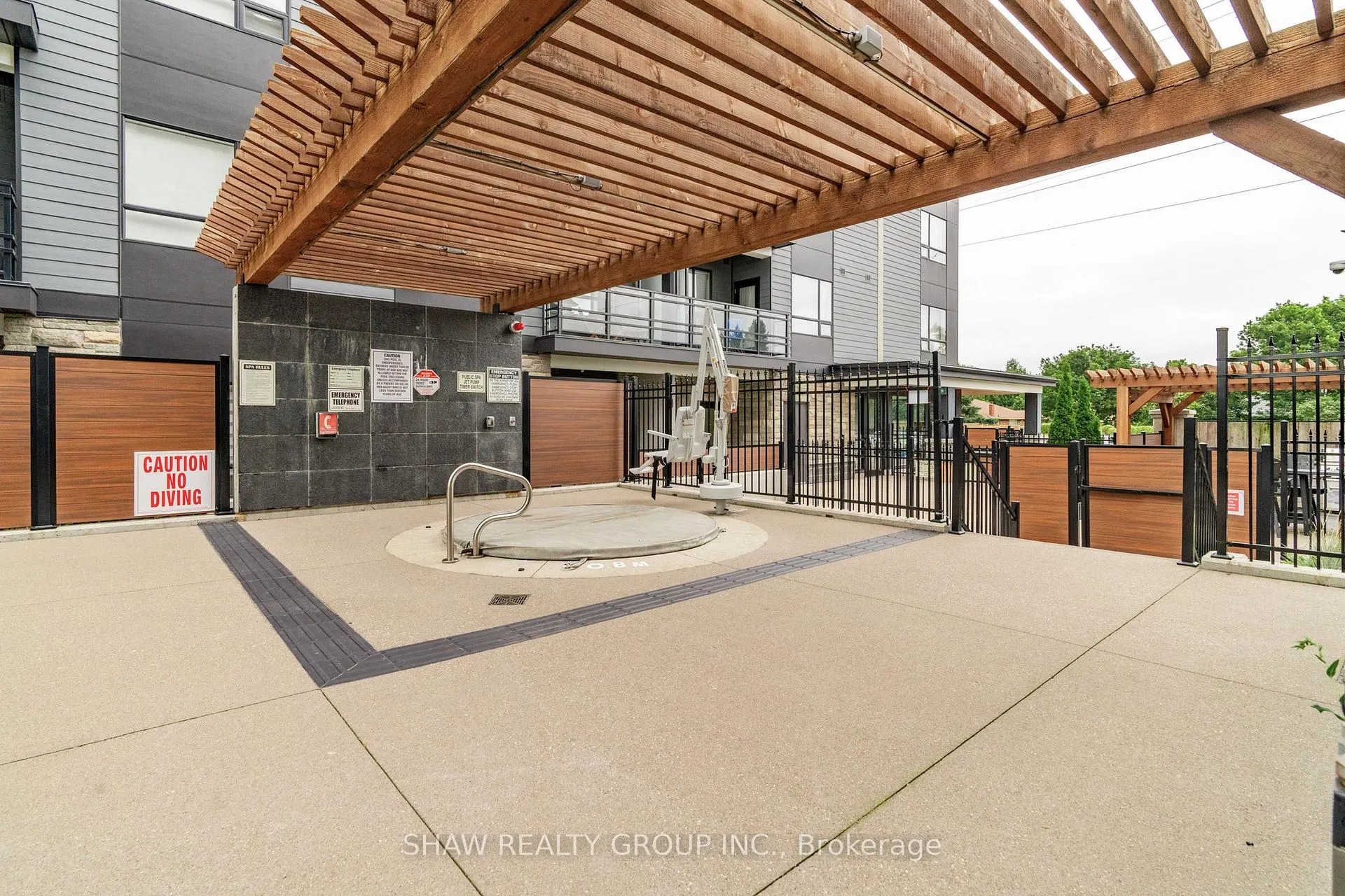 Photo 47 of Unit 601, 247 Northfield Drive, Waterloo — HOMEH