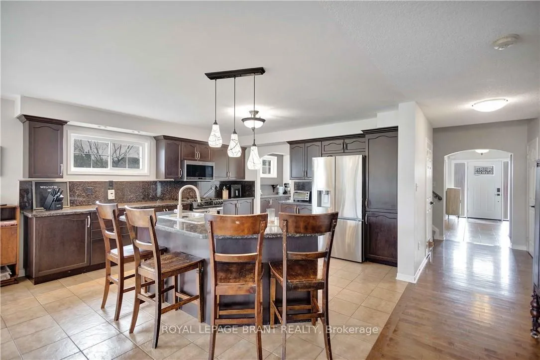 Photo 10 of 85 Hunter Way, Brantford — HOMEH