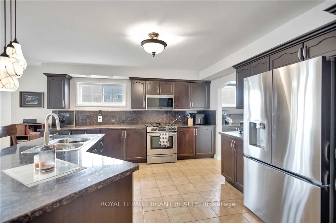 Photo 12 of 85 Hunter Way, Brantford — HOMEH