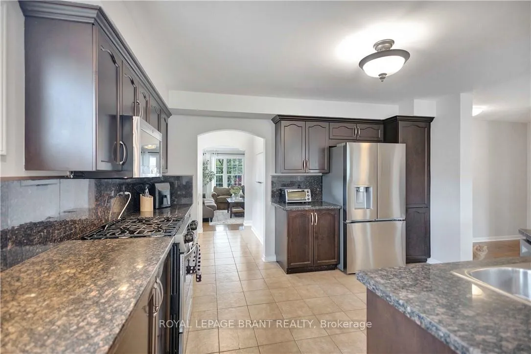 Photo 13 of 85 Hunter Way, Brantford — HOMEH
