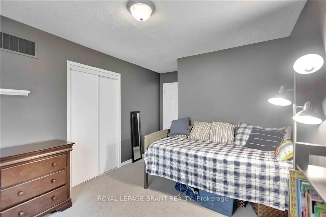 Photo 30 of 85 Hunter Way, Brantford — HOMEH