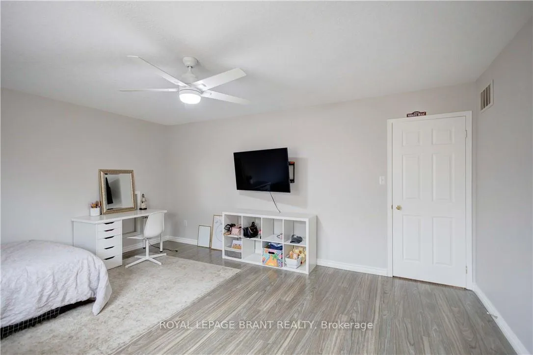Photo 39 of 85 Hunter Way, Brantford — HOMEH