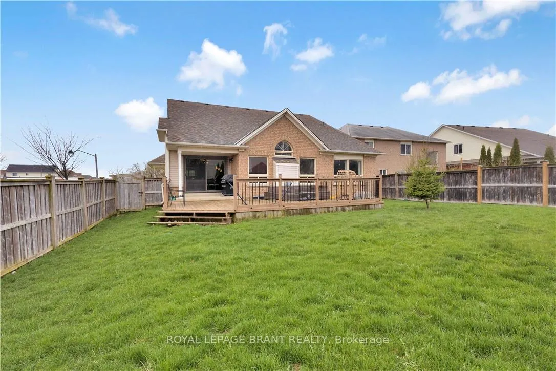 Photo 44 of 85 Hunter Way, Brantford — HOMEH