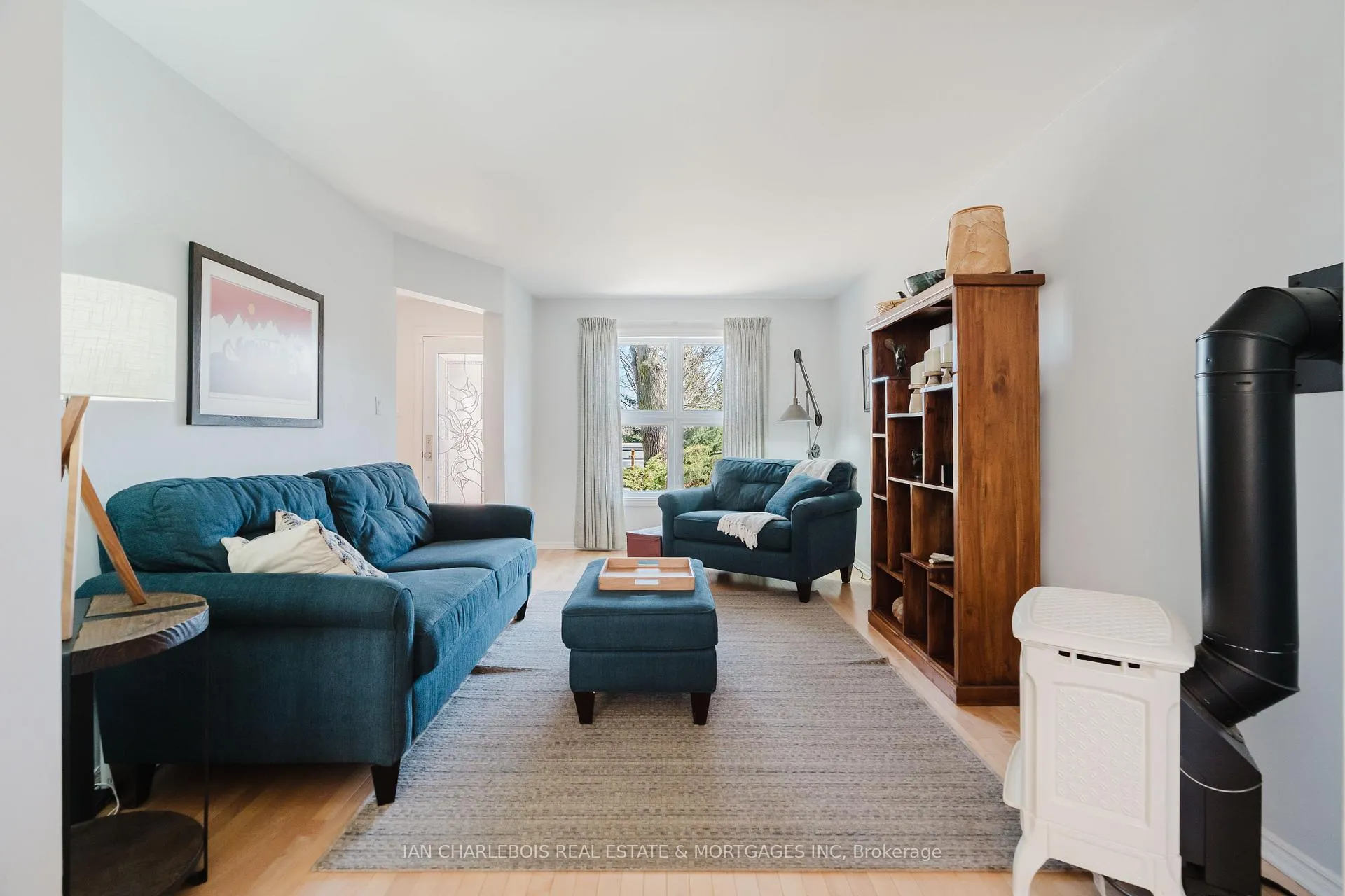 Photo 11 of 583 Apollo Way, Ottawa, Fallingbrook/Pineridge — HOMEH