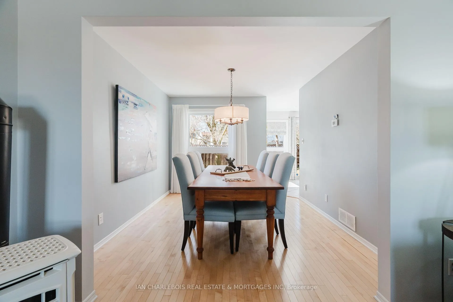 Photo 12 of 583 Apollo Way, Ottawa, Fallingbrook/Pineridge — HOMEH