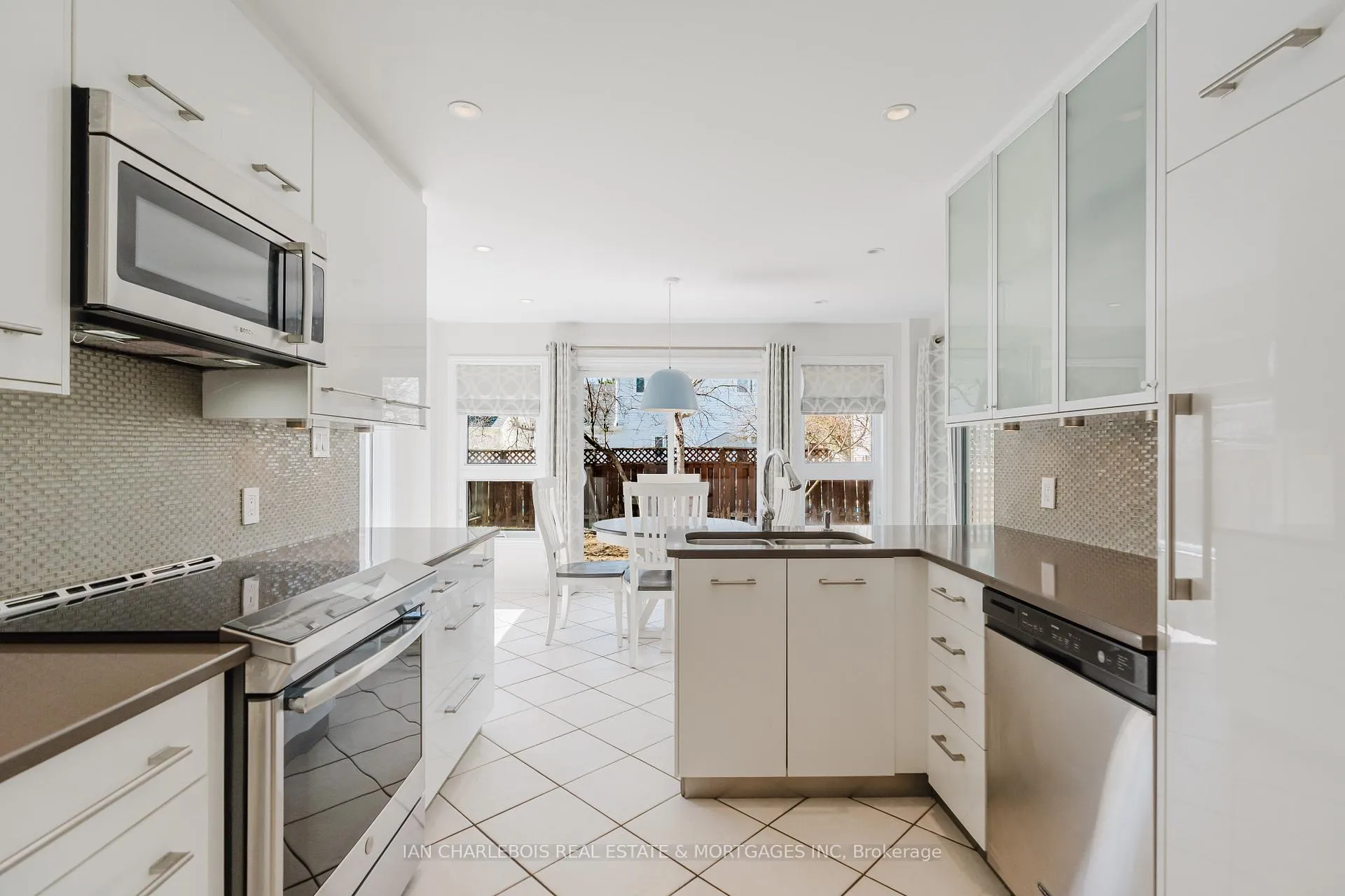 Photo 19 of 583 Apollo Way, Ottawa, Fallingbrook/Pineridge — HOMEH