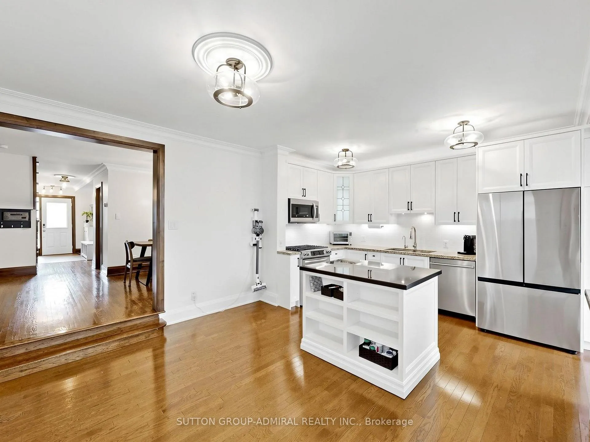 Photo 8 of 329 Melrose Avenue, Toronto, Bedford Park-Nortown — HOMEH
