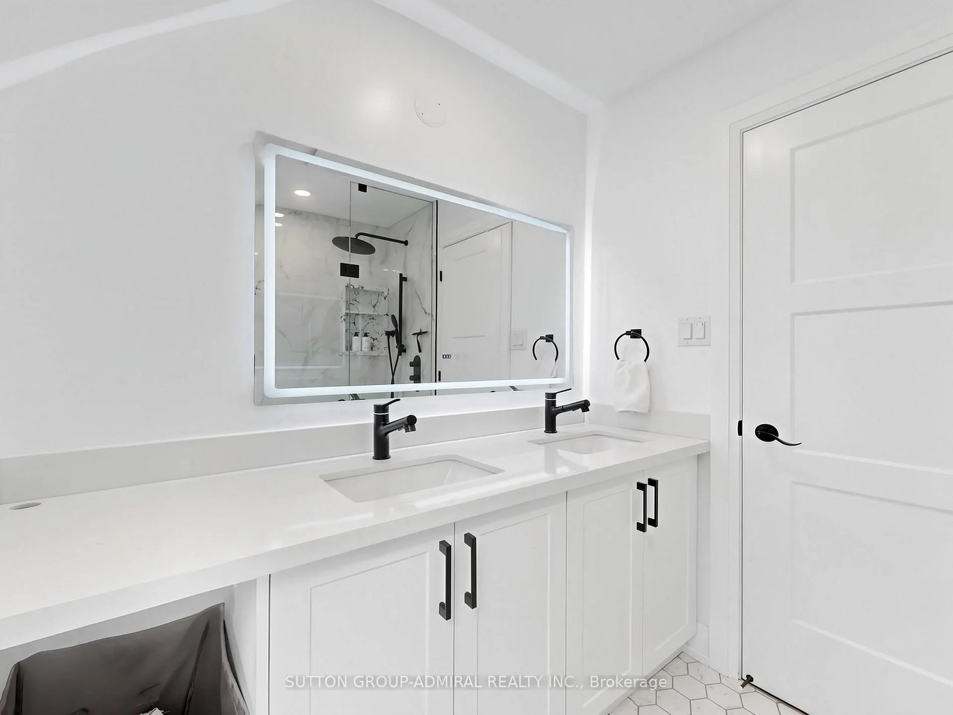 Photo 24 of 329 Melrose Avenue, Toronto, Bedford Park-Nortown — HOMEH
