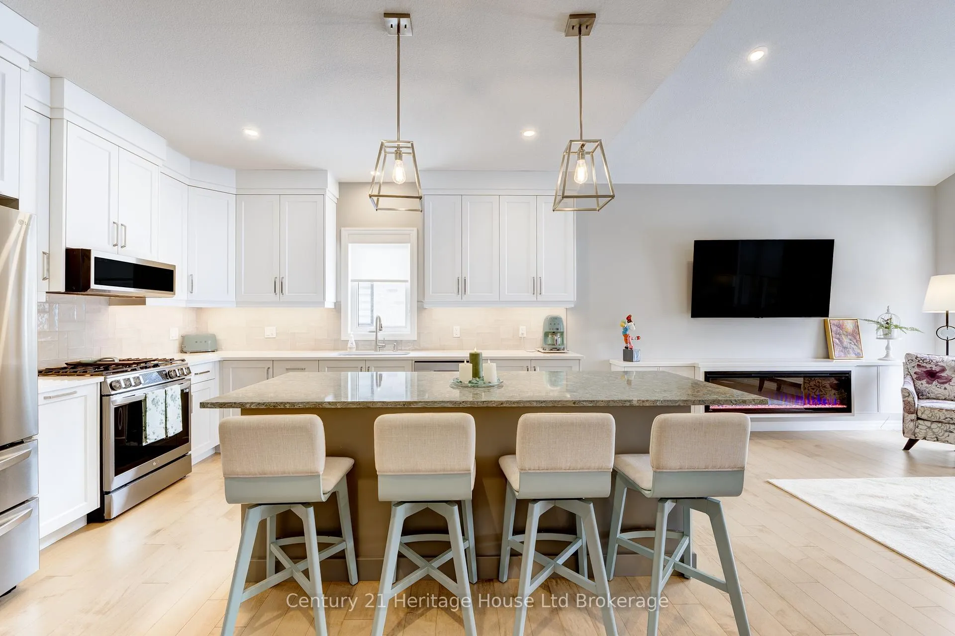 Photo 16 of 29 Keba Crescent, Tillsonburg — HOMEH