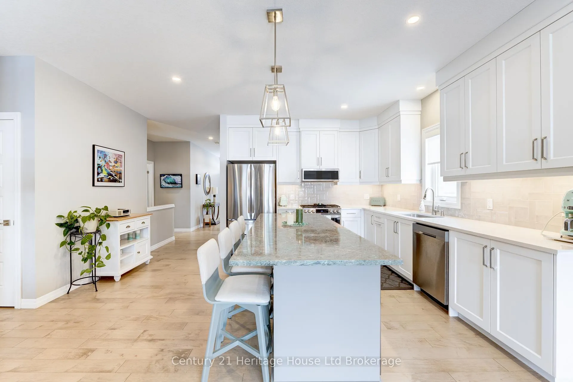 Photo 18 of 29 Keba Crescent, Tillsonburg — HOMEH