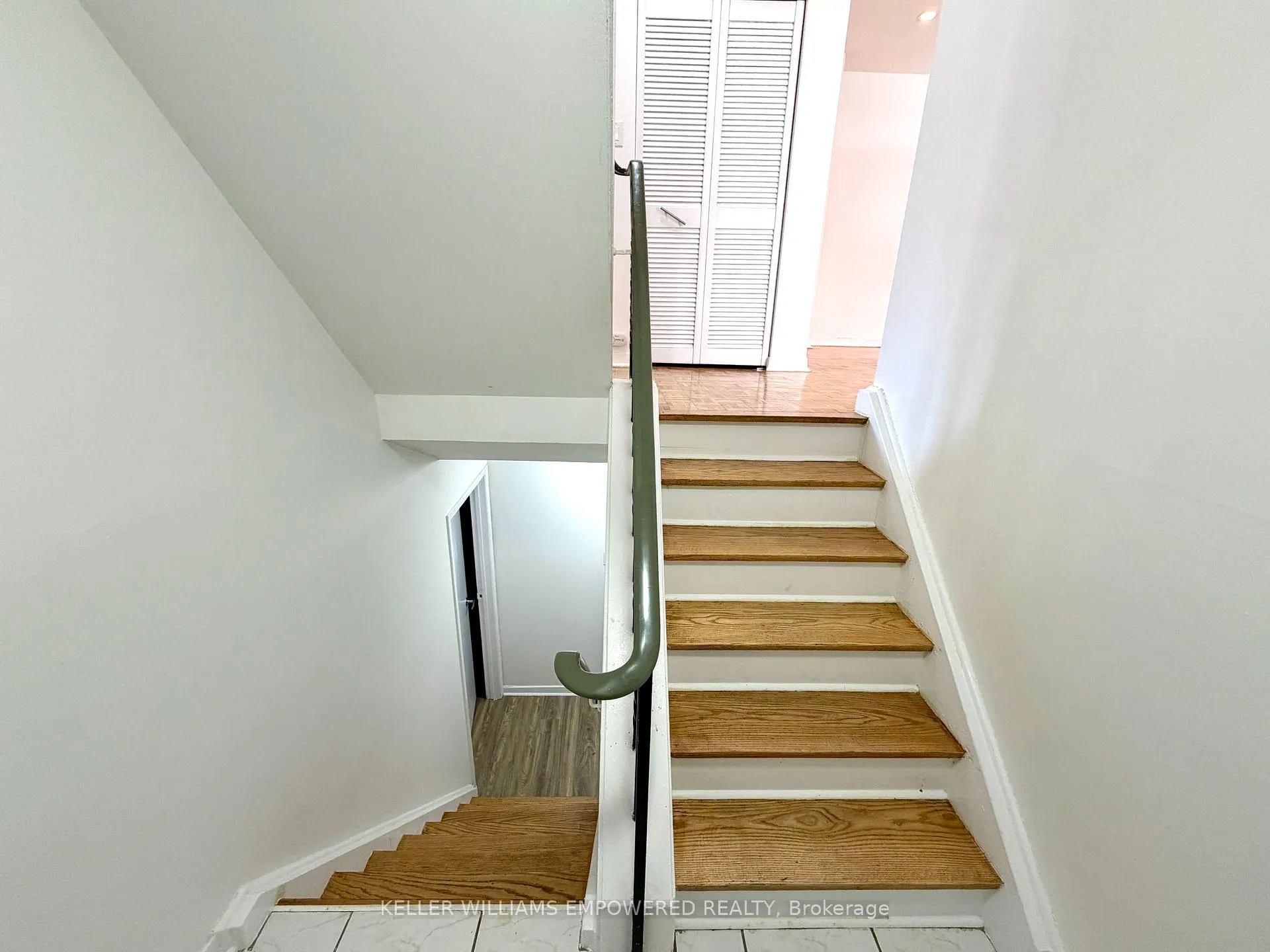 Photo 2 of 75 Balliol Street, Toronto, Mount Pleasant West — HOMEH