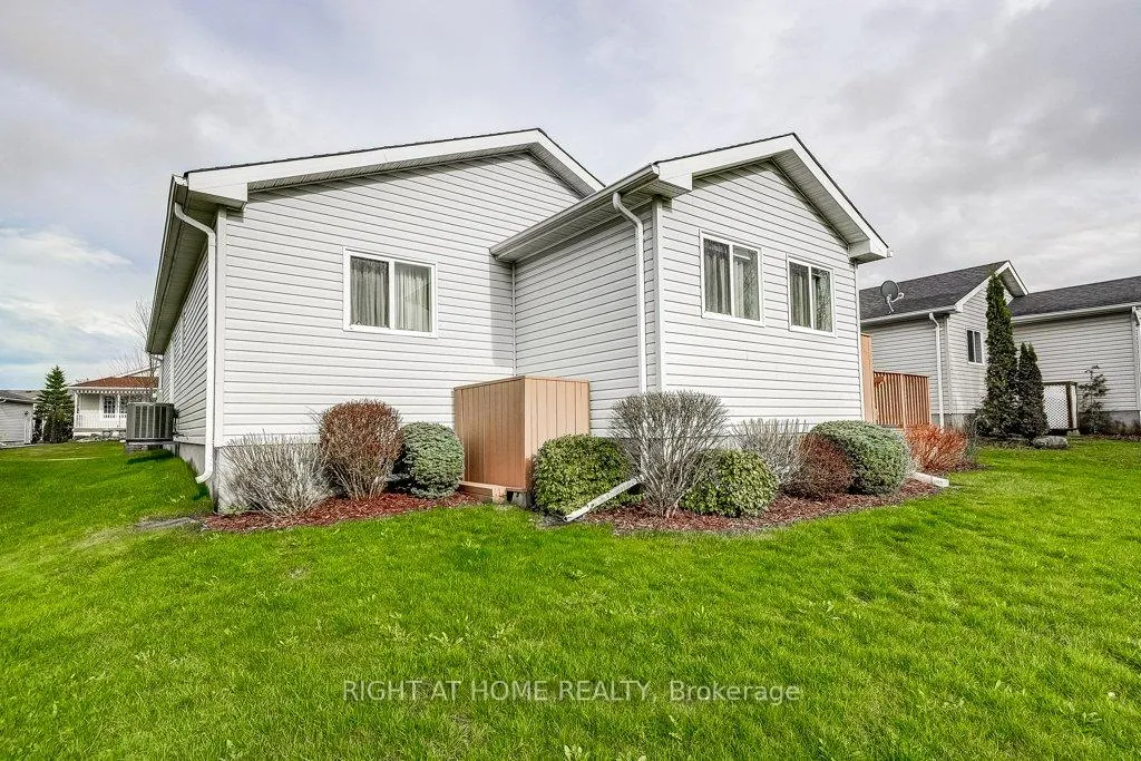 Photo 31 of 126 Glenariff Drive, Hamilton, Rural Flamborough — HOMEH