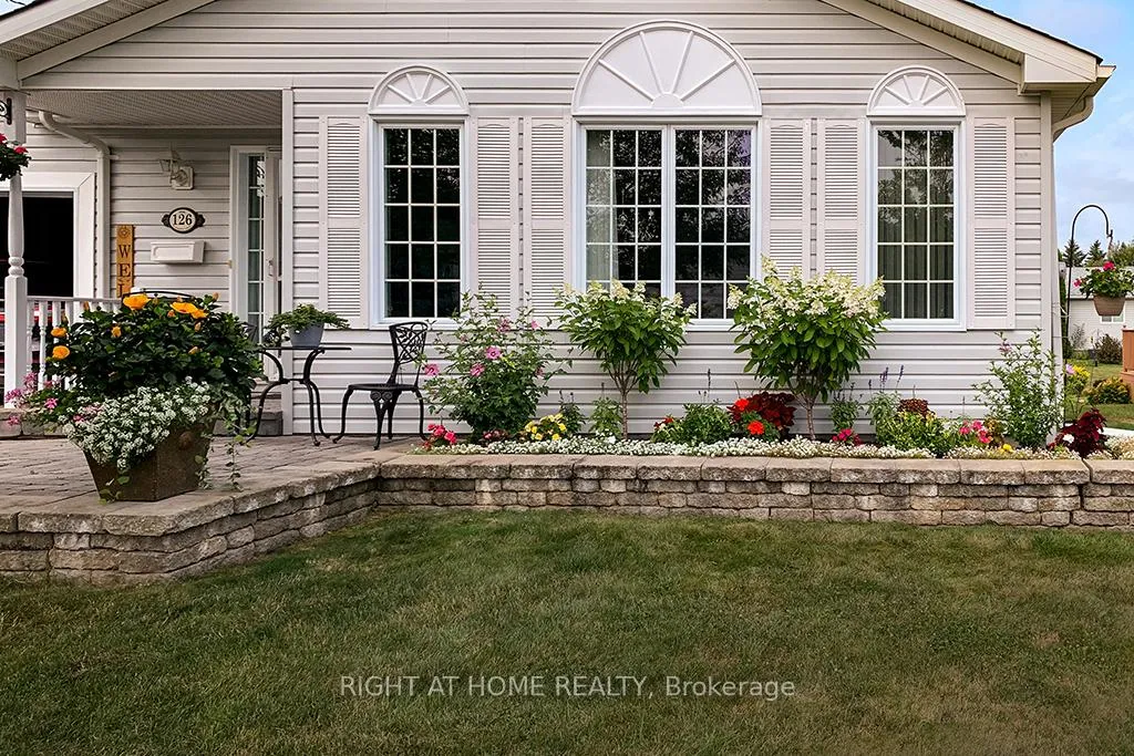 Photo 36 of 126 Glenariff Drive, Hamilton, Rural Flamborough — HOMEH