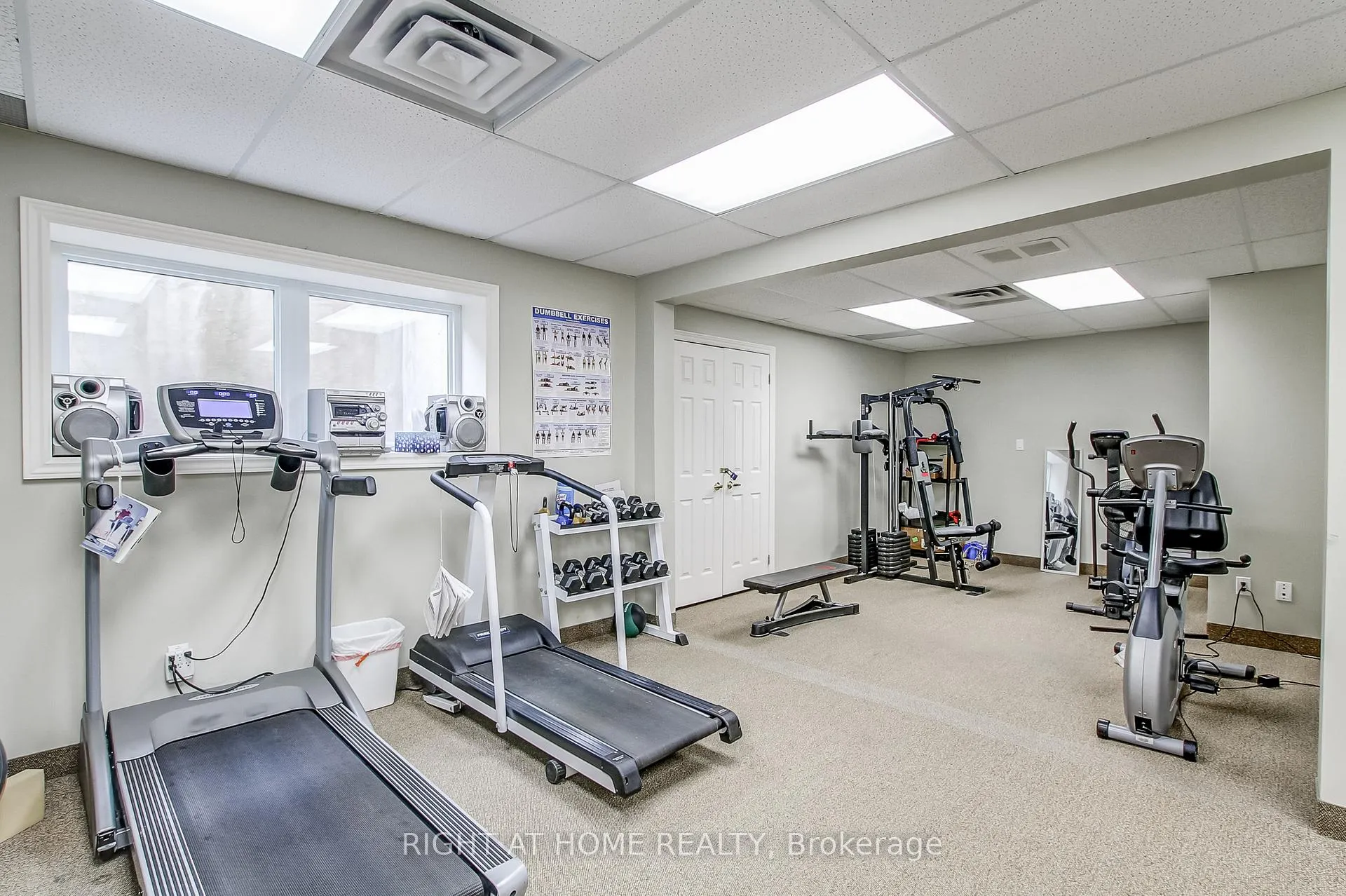 Photo 42 of 126 Glenariff Drive, Hamilton, Rural Flamborough — HOMEH