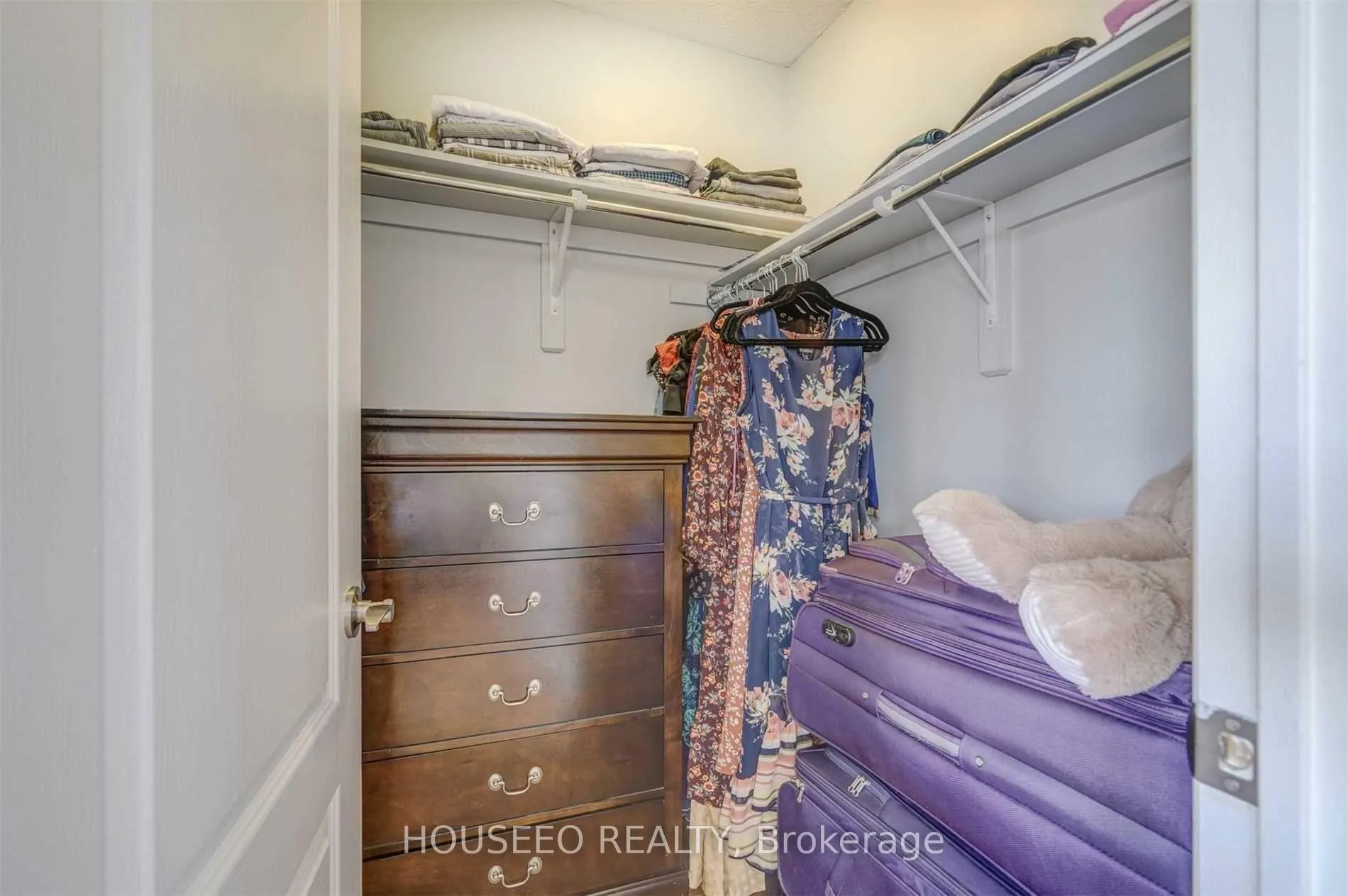 Photo 15 of 127 Farthingale Crescent, Brampton, Fletcher's Meadow — HOMEH